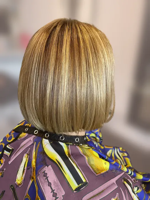 Blunt bob with dimensional blonde highlights